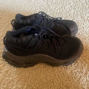 Nike Black Athletic Shoes